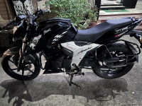 Black TVS Apache RTR 160 4V