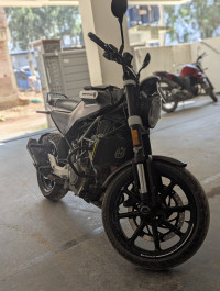 Husqvarna Svartpilen 250 2022 Model