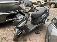 Mehendi Green Hero Maestro Edge