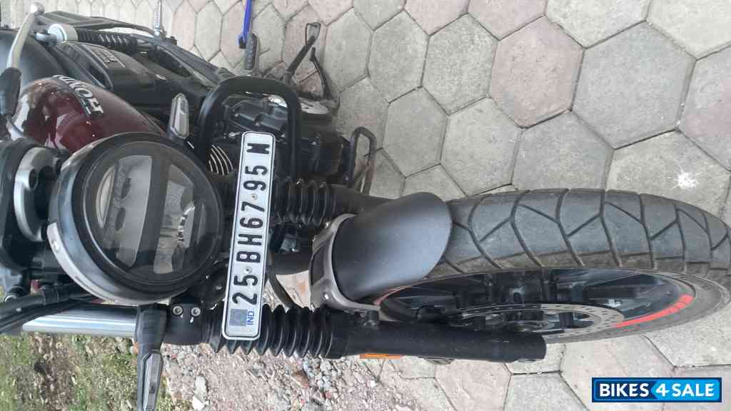 Maroon Honda CB350RS Maroon Honda CB350RS