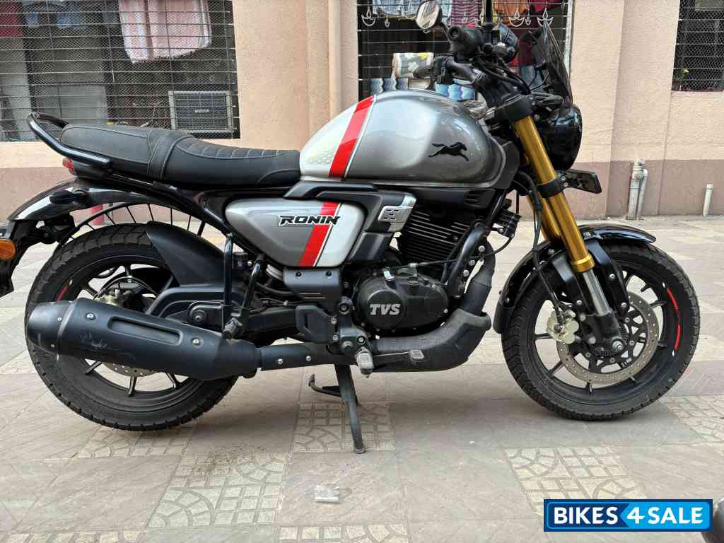 TVS Ronin TD Special Edition