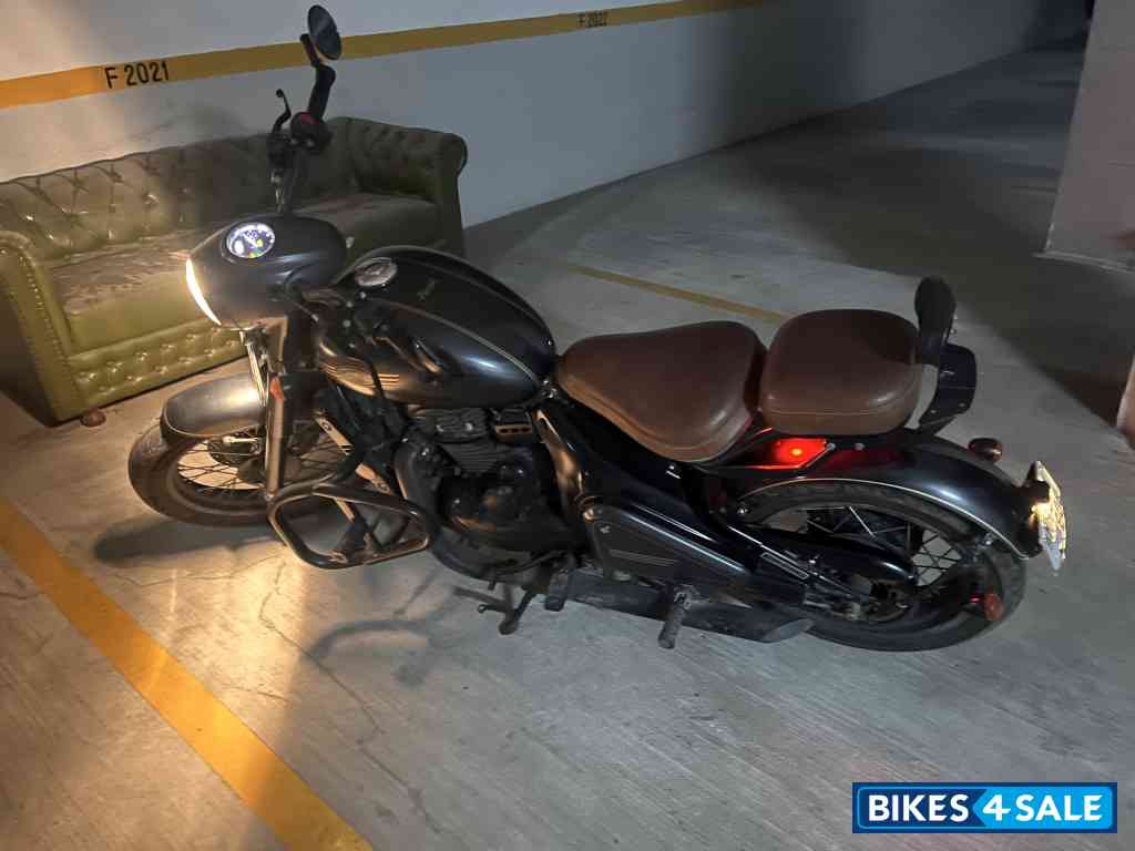 Charcoal Grey Jawa Perak BS6