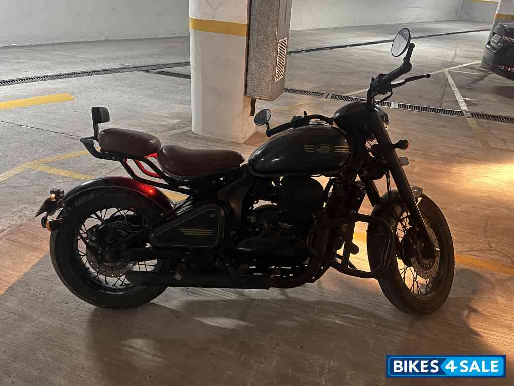 Charcoal Grey Jawa Perak BS6