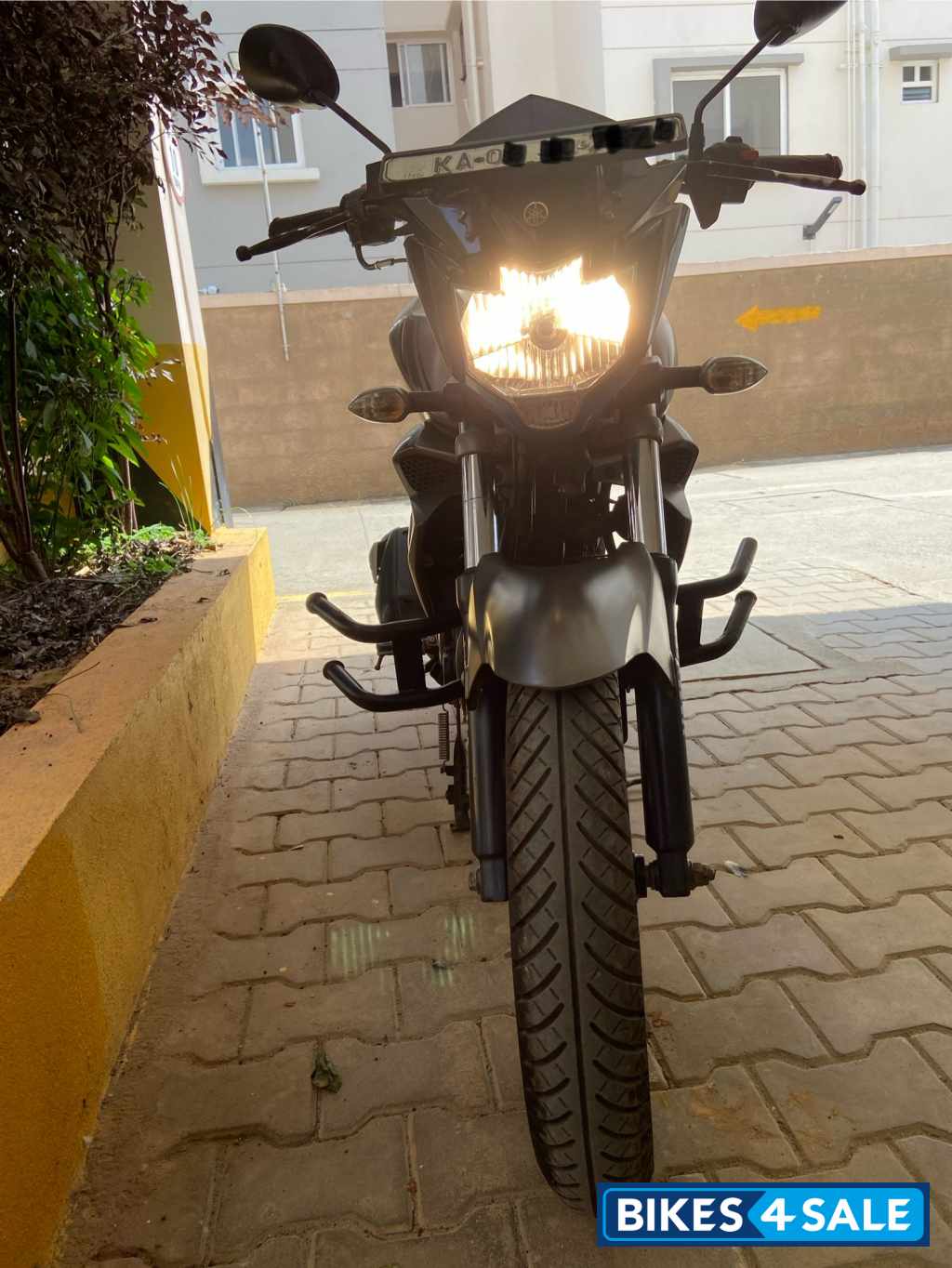 Grey Yamaha FZ-S