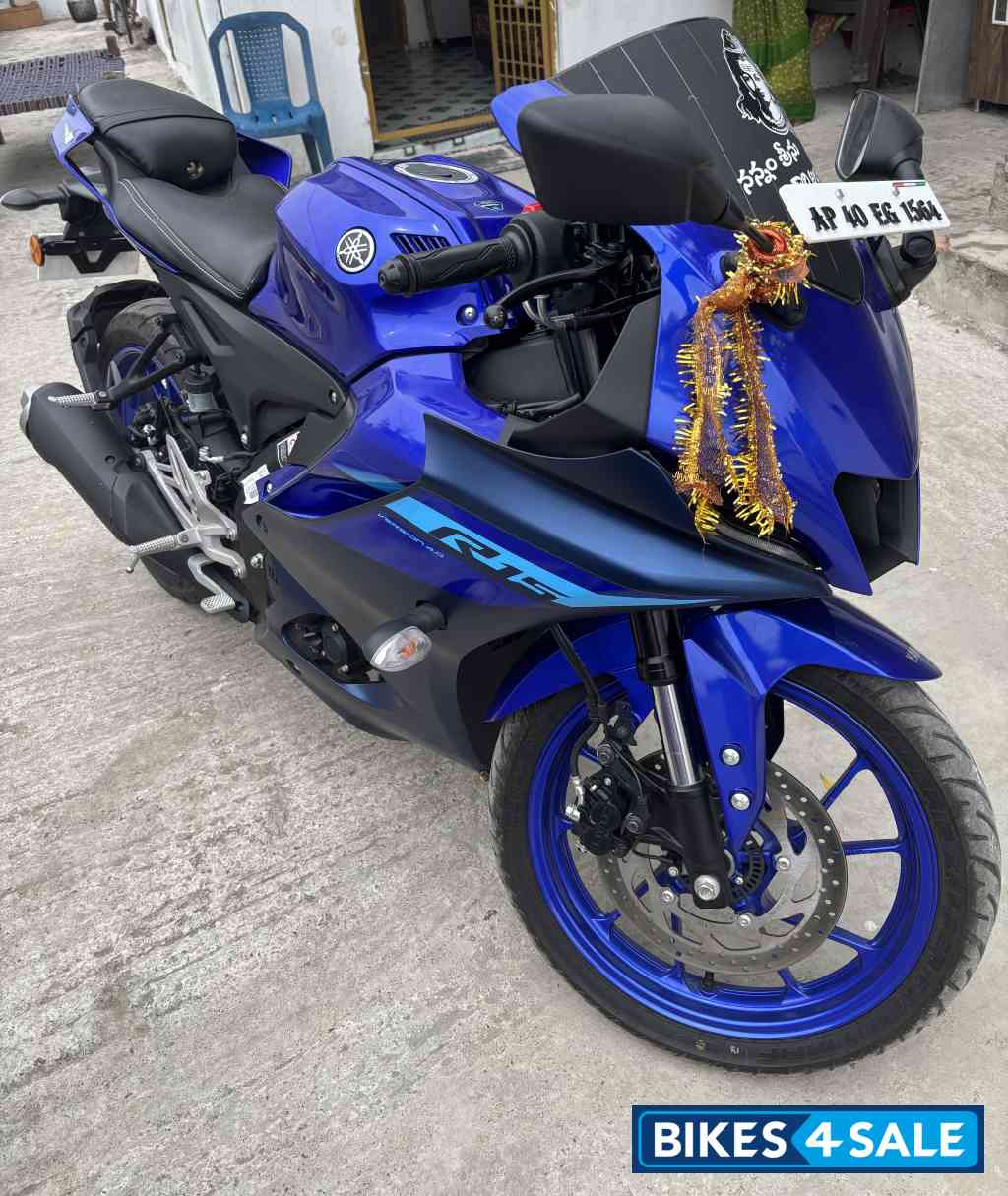 Racing Blue Yamaha R15 V4