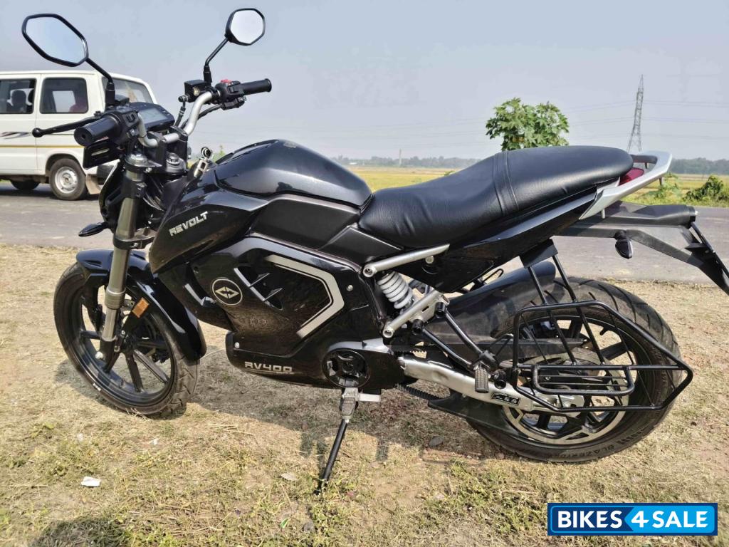 Revolt RV400 BRZ