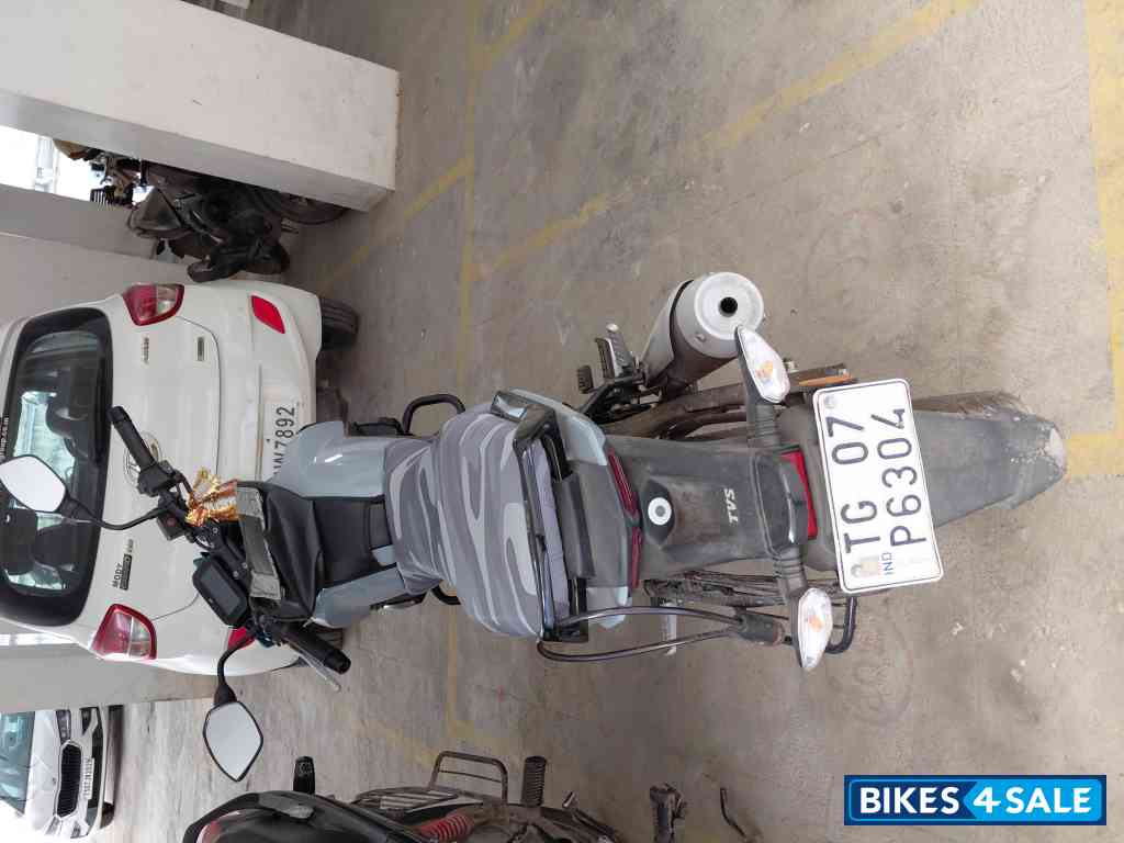 Gray TVS Raider iGO Gray TVS Raider iGO