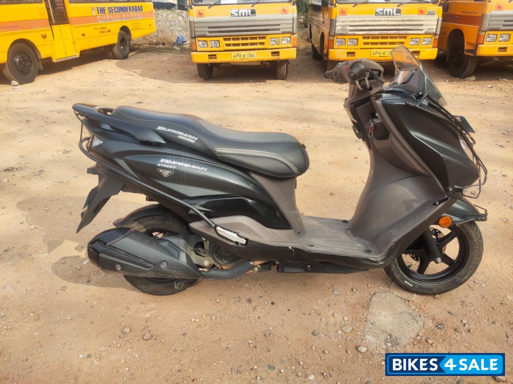 Suzuki Burgman Street