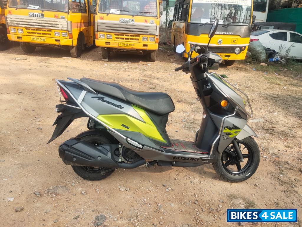 Suzuki Avenis 125 Ride Connect Edition