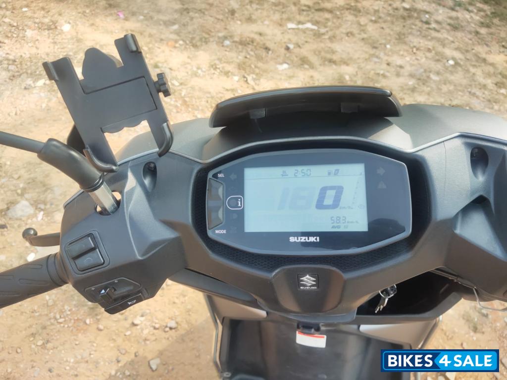 Suzuki Avenis 125 Ride Connect Edition