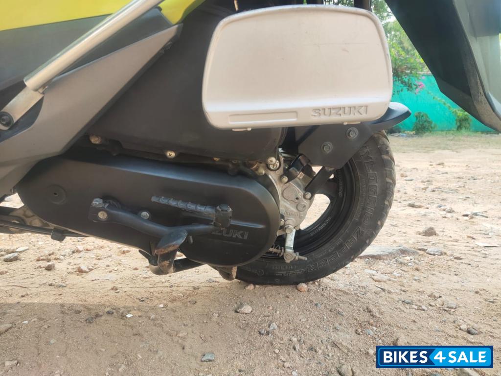Suzuki Avenis 125 Ride Connect Edition