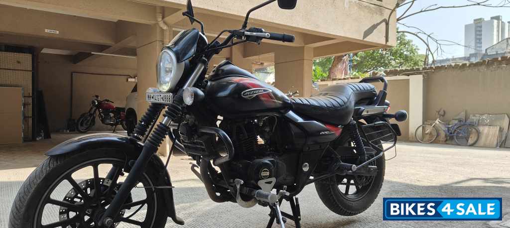 Bajaj Avenger Street 220
