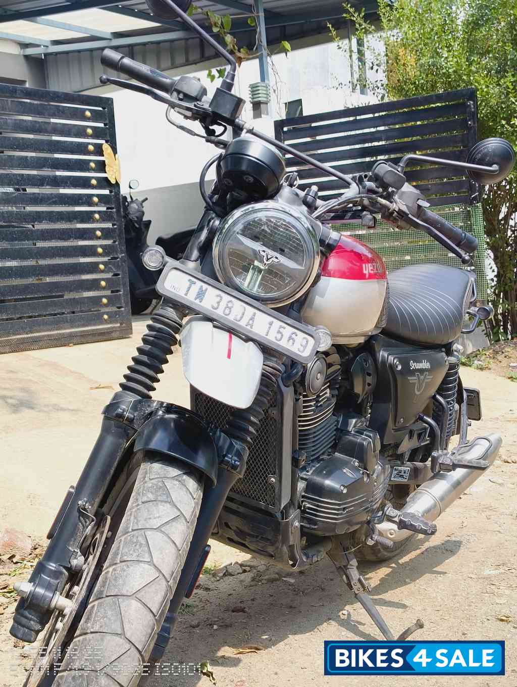 Rebel Red Yezdi Scrambler Dual Tone