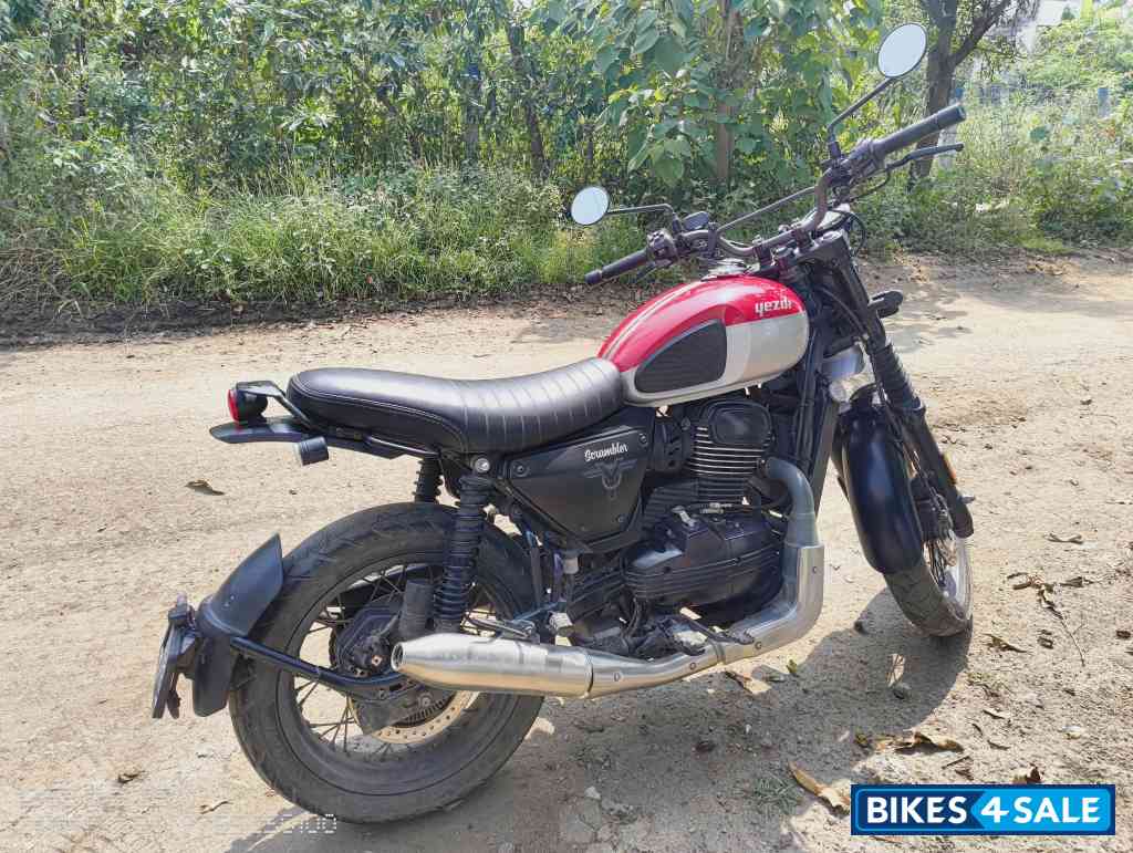 Rebel Red Yezdi Scrambler Dual Tone