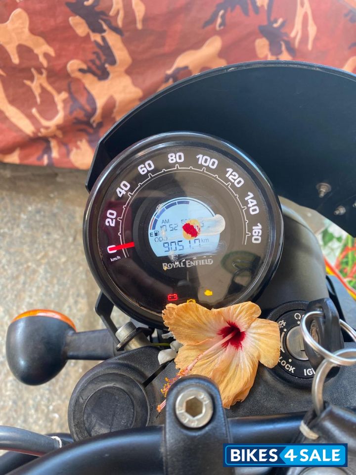 Dapper Red And Black Royal Enfield Hunter 350 Metro