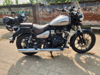 Royal Enfield Meteor 350 Supernova