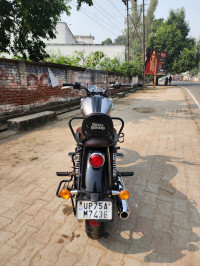 Royal Enfield Meteor 350 Supernova