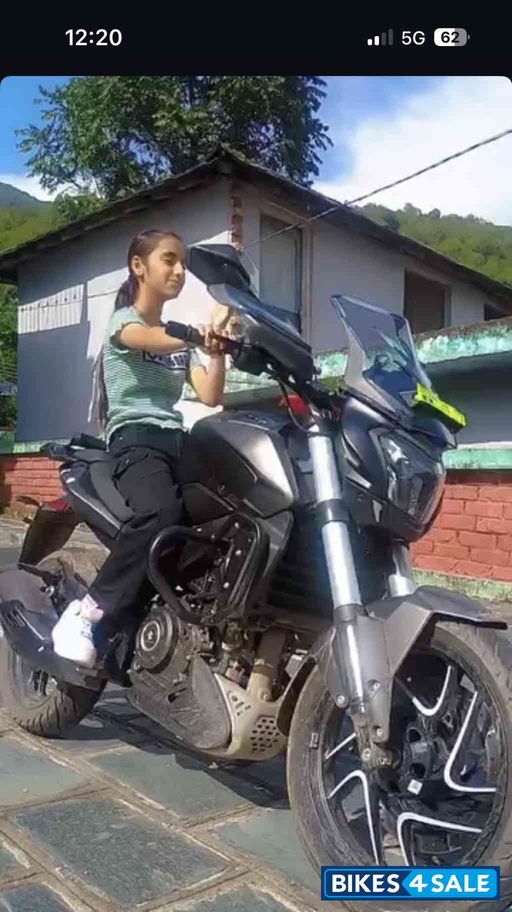 Bajaj Dominar 400 2025
