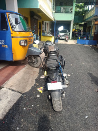 Mahindra Mojo 300 ABS BS6