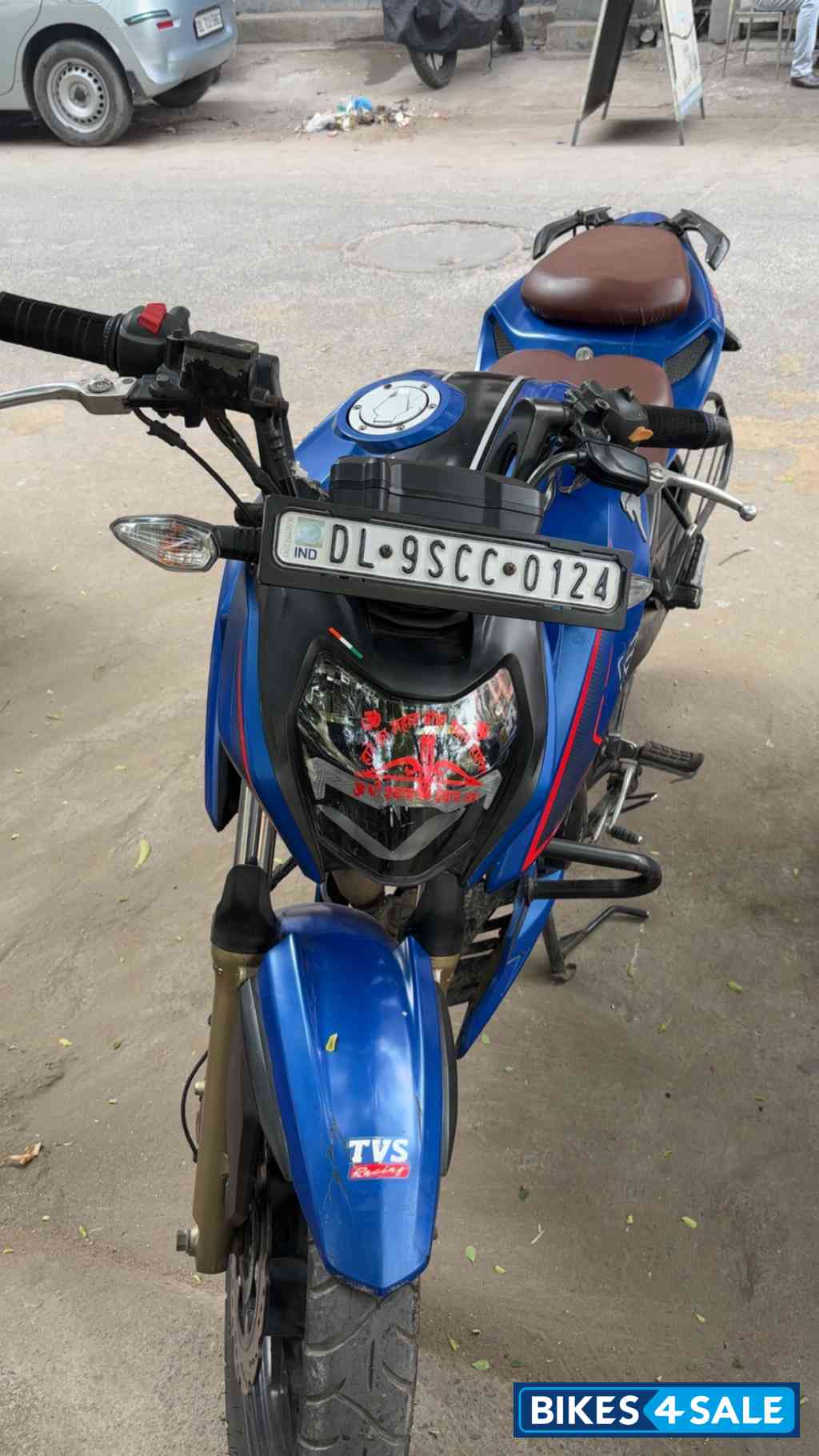 Blue TVS Apache RTR 200 4V