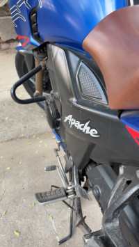 Blue TVS Apache RTR 200 4V