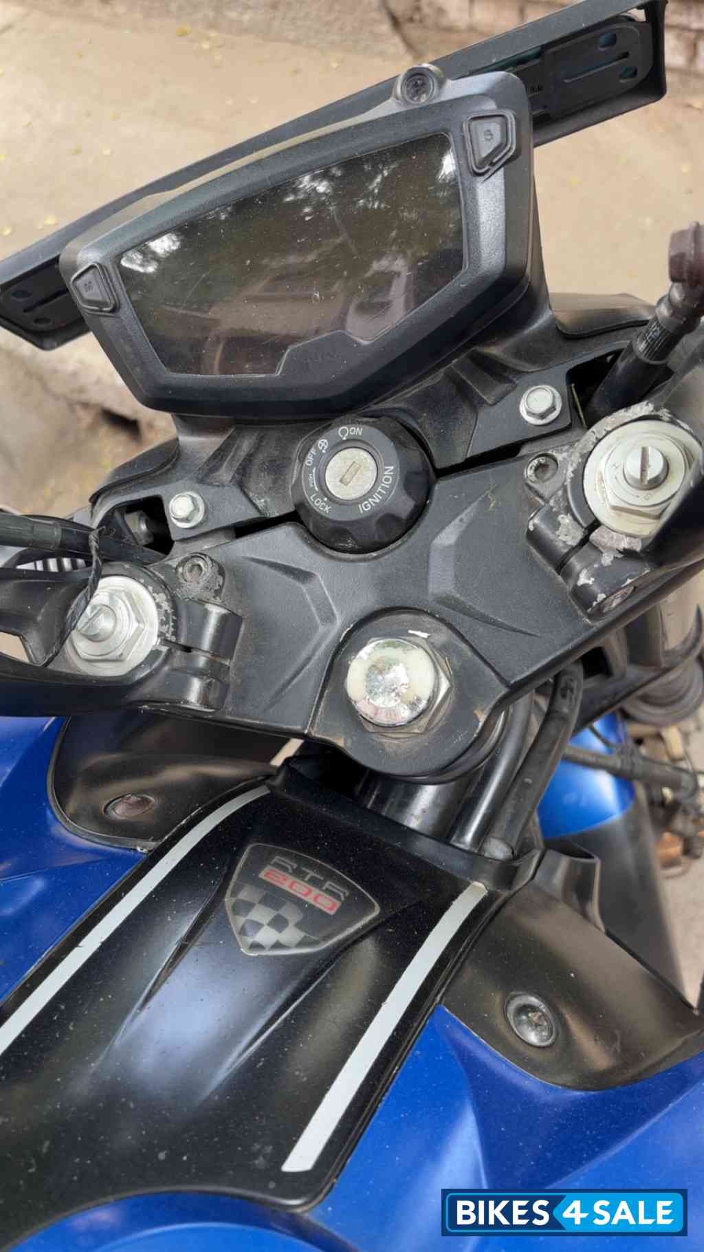 Blue TVS Apache RTR 200 4V