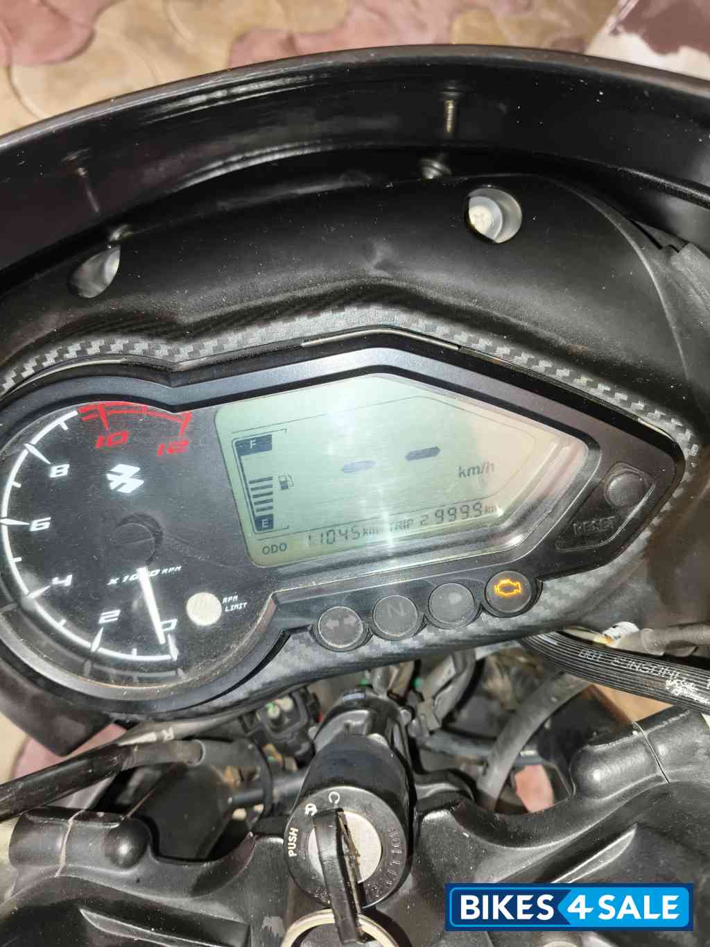 Blue Bajaj Pulsar 125 Carbon Fibre Disc Single Seat Blue Bajaj Pulsar 125 Carbon Fibre Disc Single Seat