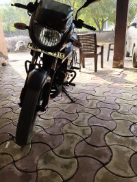 Blue Bajaj Pulsar 125 Carbon Fibre Disc Single Seat