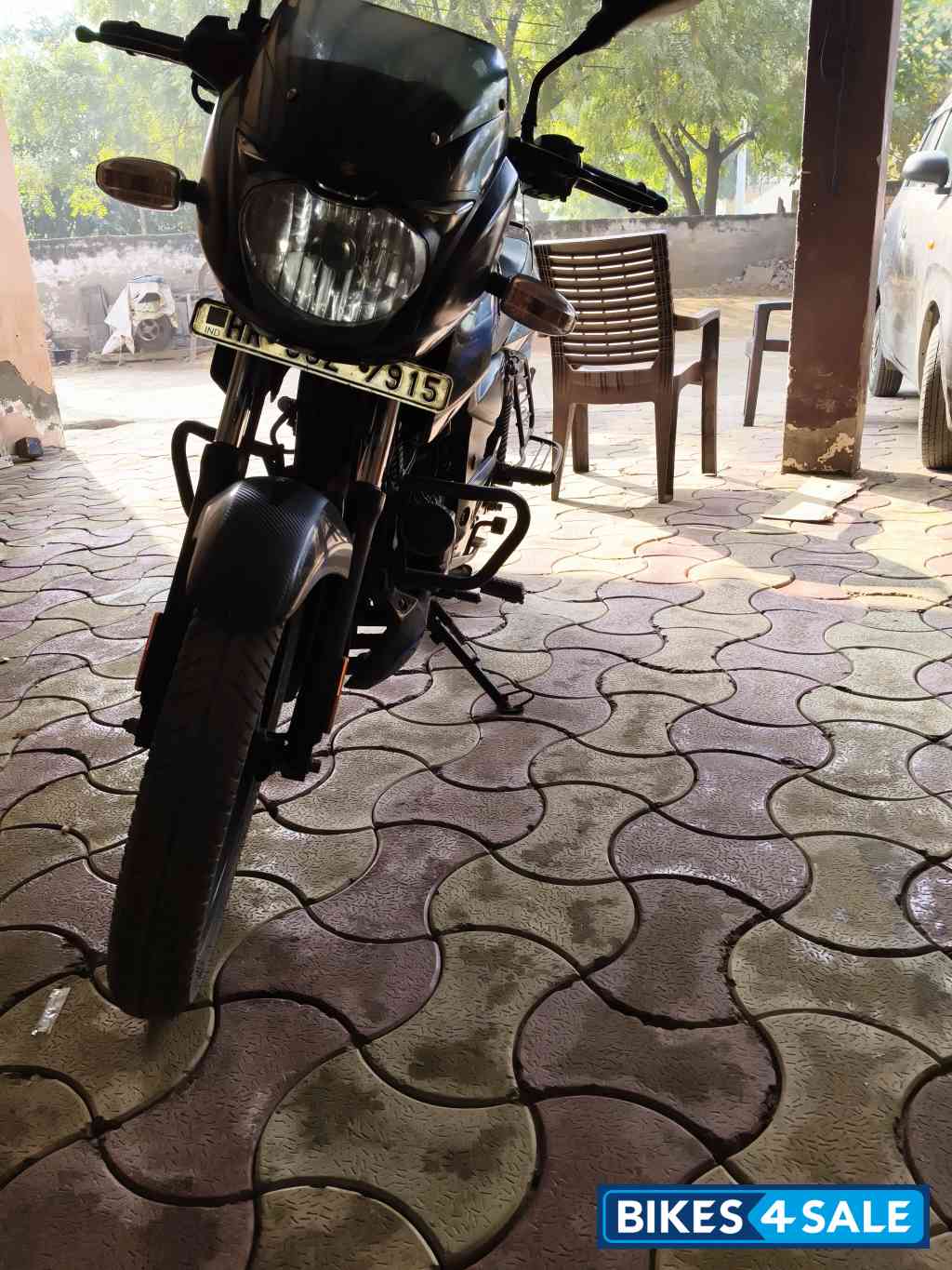 Blue Bajaj Pulsar 125 Carbon Fibre Disc Single Seat Blue Bajaj Pulsar 125 Carbon Fibre Disc Single Seat