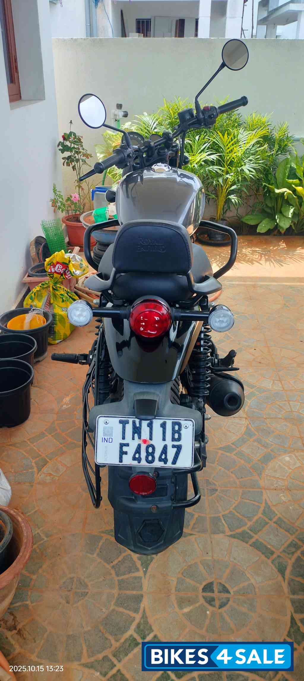 Royal Enfield Hunter 350 Metro