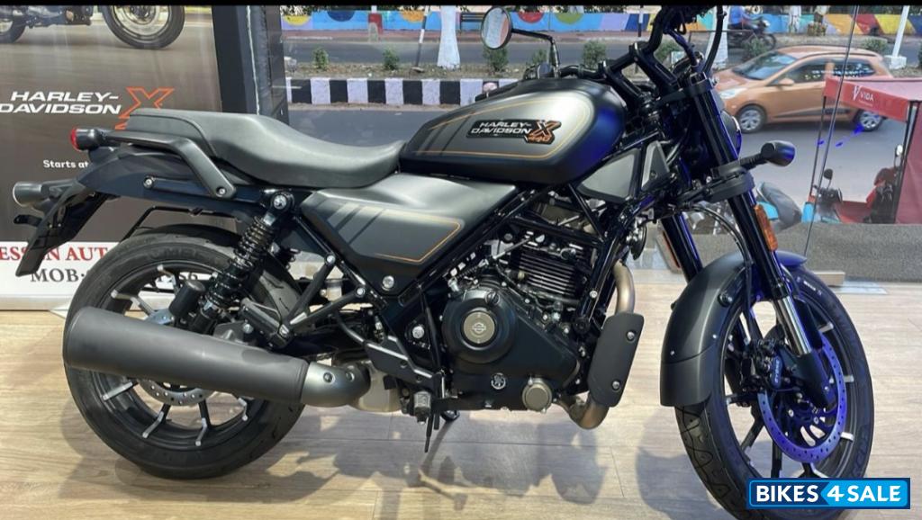 Black Matt Harley Davidson X440 S