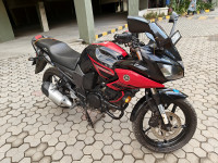 Red Yamaha Fazer FZ16ST