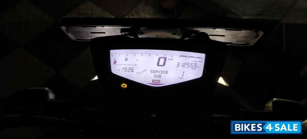 TVS Apache RTR 200 4V