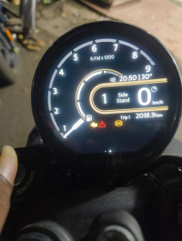 Smoke Silver Royal Enfield Guerrilla 450 Dash