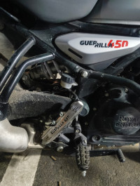 Smoke Silver Royal Enfield Guerrilla 450 Dash