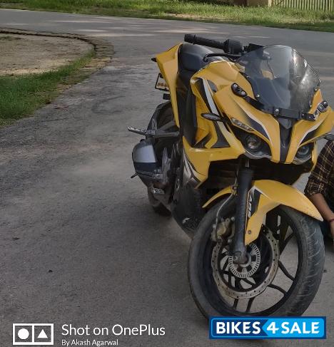 Bajaj Pulsar RS 200