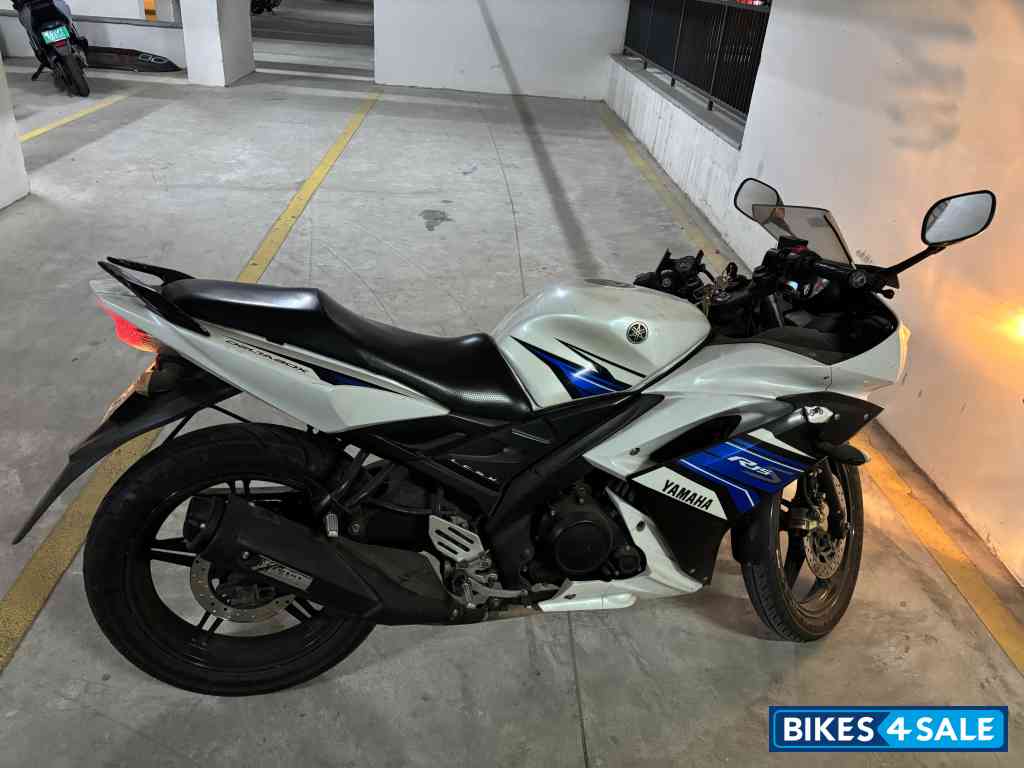 Yamaha YZF R15 S