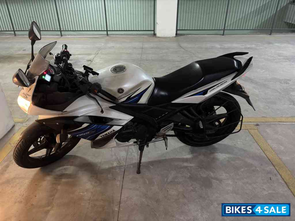 Yamaha YZF R15 S
