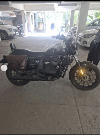 Yezdi Roadster Dual Tone 2024 Model