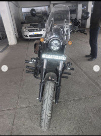 Yezdi Roadster Dual Tone