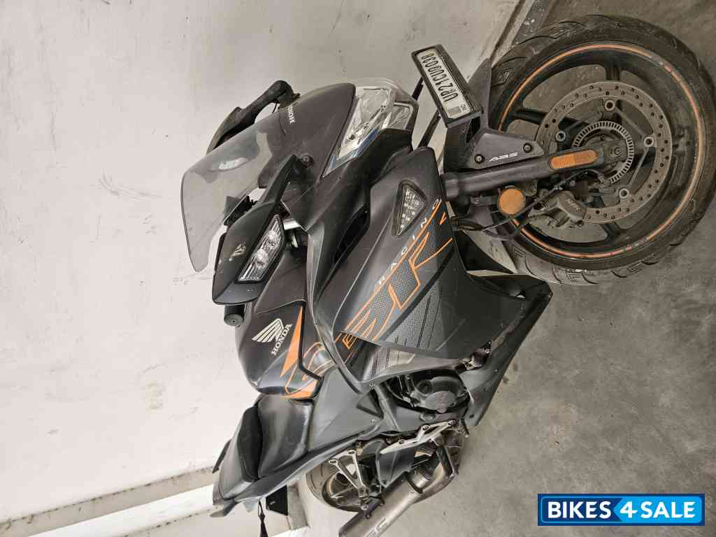 Honda CBR 250R ABS