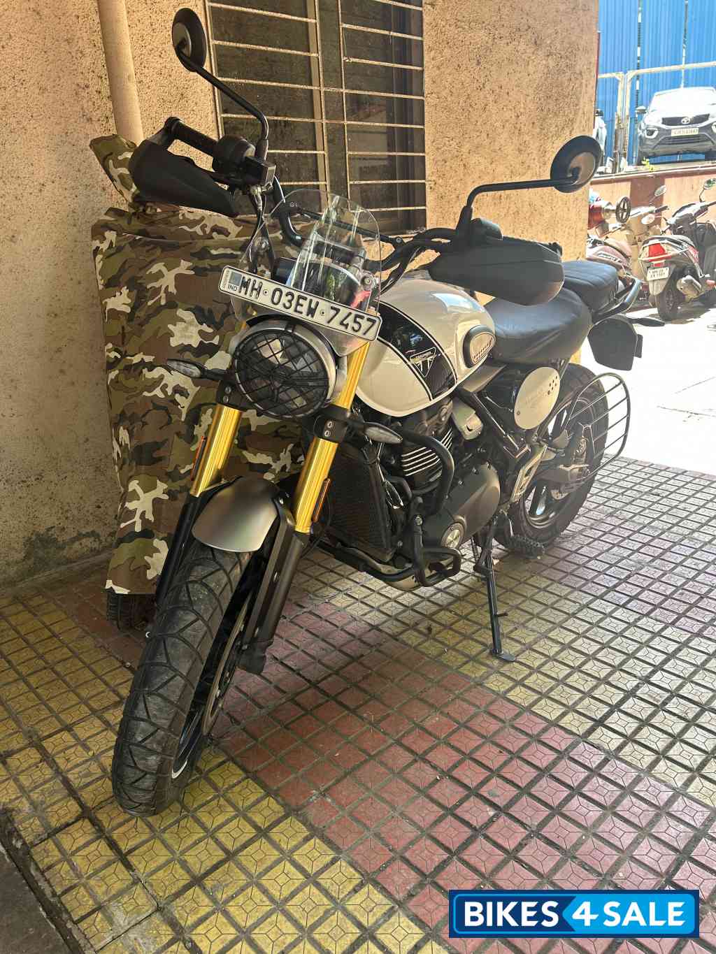 Triumph Scrambler 400 X