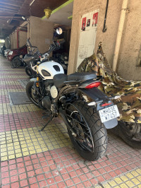 Triumph Scrambler 400 X