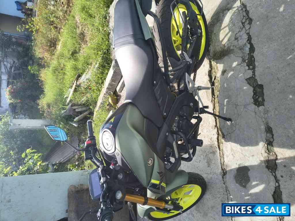Dark Grey Leaf Green Yamaha MT-15 Ver 2.0