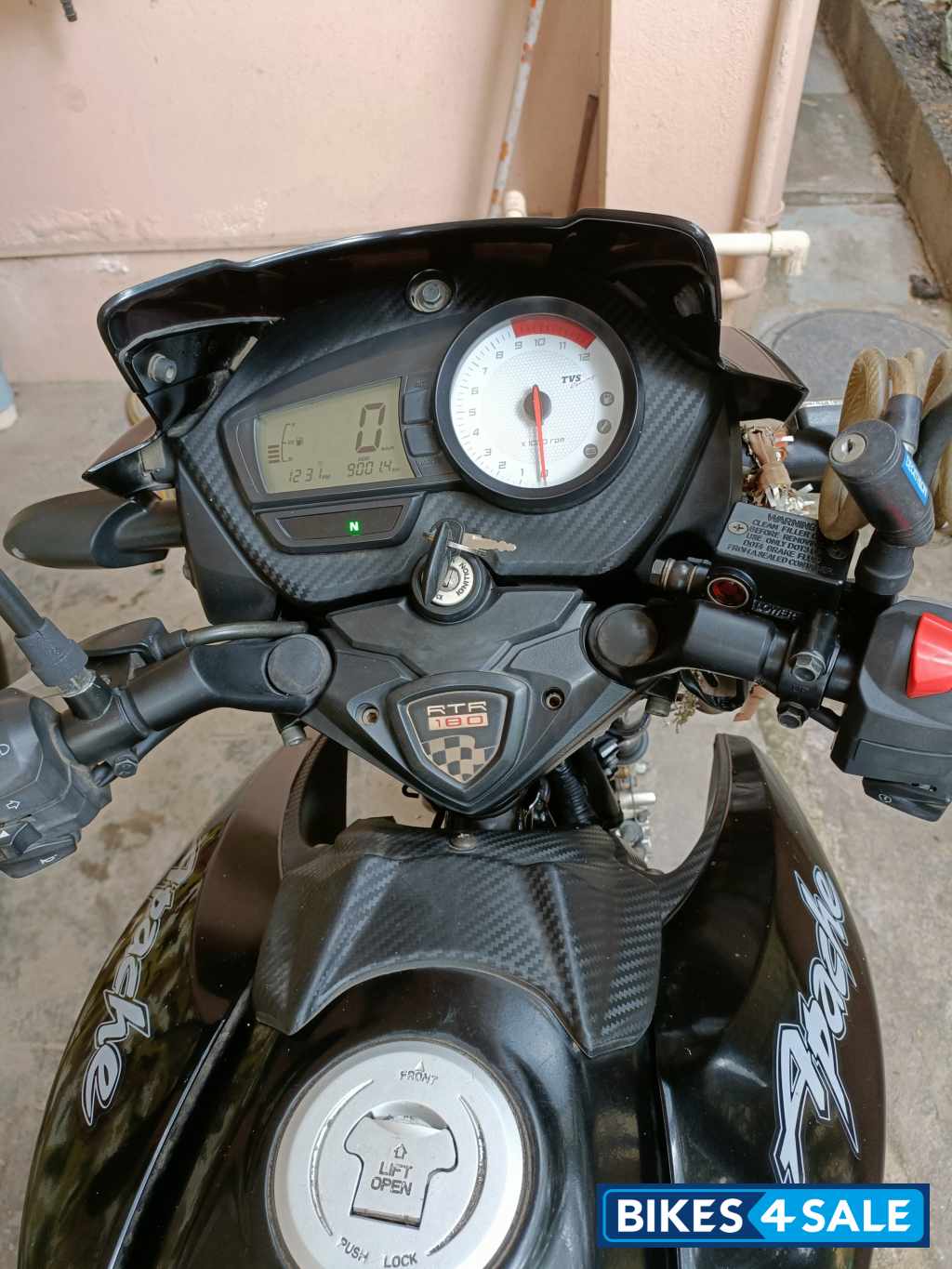 TVS Apache RTR 180 TVS Apache RTR 180