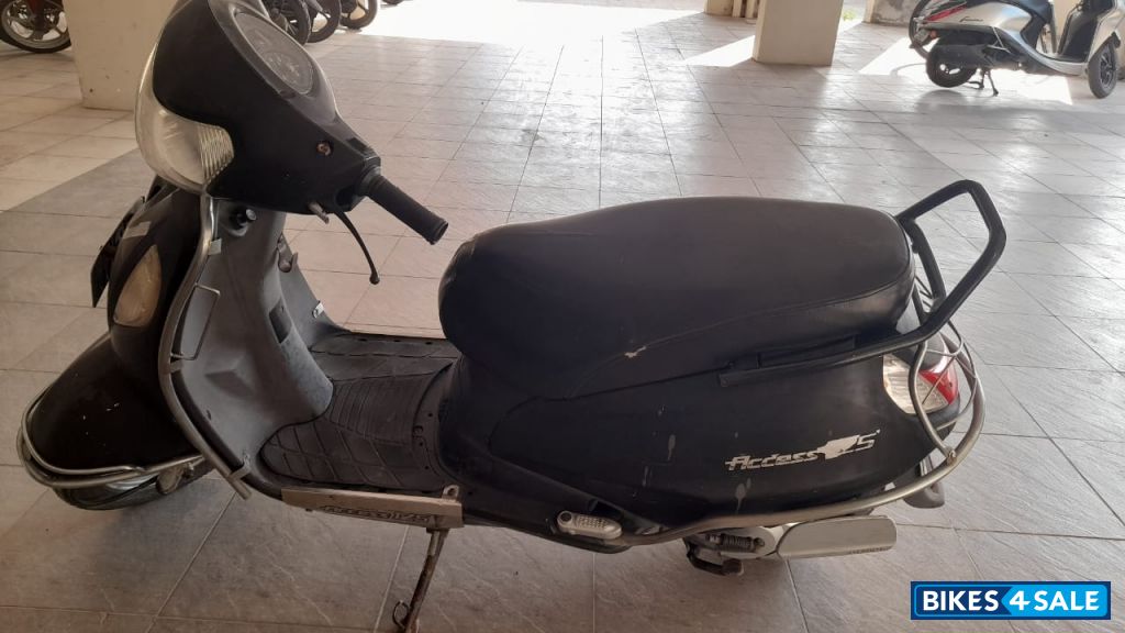 Black Suzuki Access 125