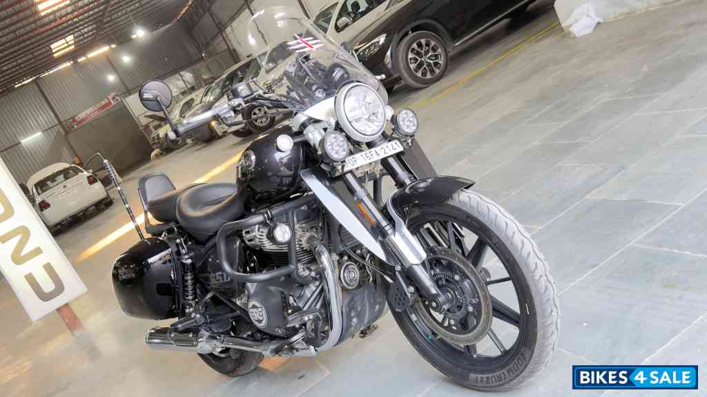 Royal Enfield Super Meteor 650