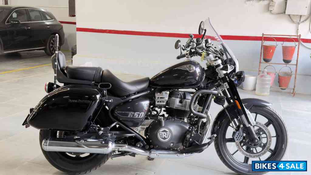 Royal Enfield Super Meteor 650