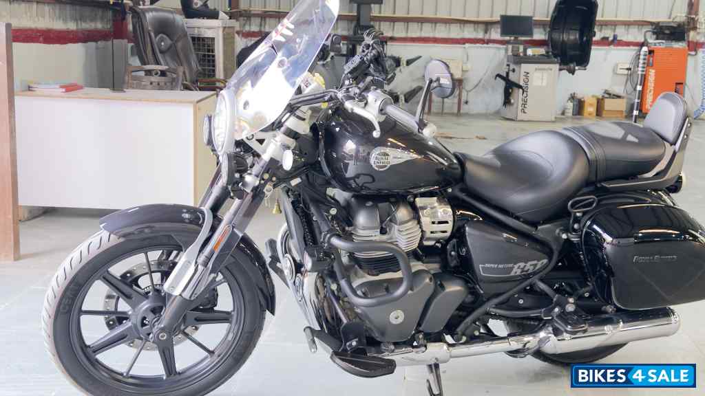 Royal Enfield Super Meteor 650