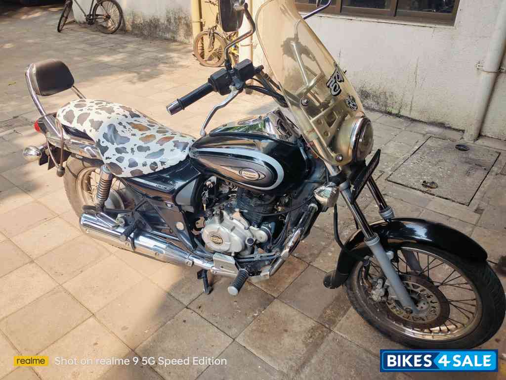 Bajaj Avenger 220 DTS-i